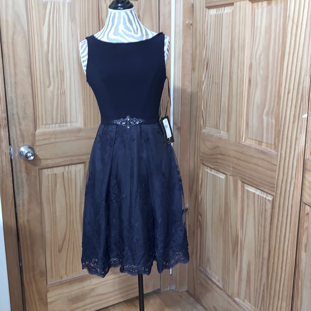 JS BOUTIQUE PARTY DRESS NAVY SIZE  4 NWT